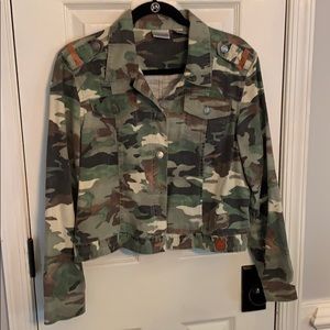 CHICO’S CAMO JACKET - Size 1